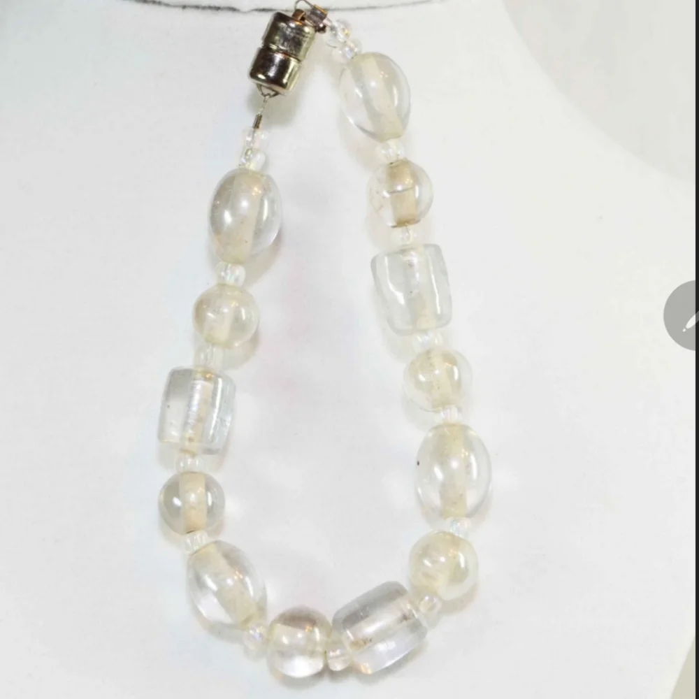 Beautiful Handmade Beaded Bracelet - Picture 4 of 7